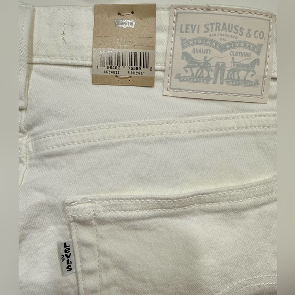 Levi's 725 Women's High Rise Boot Cut Jeans - NWT! 🤍 - Picture 4 of 6